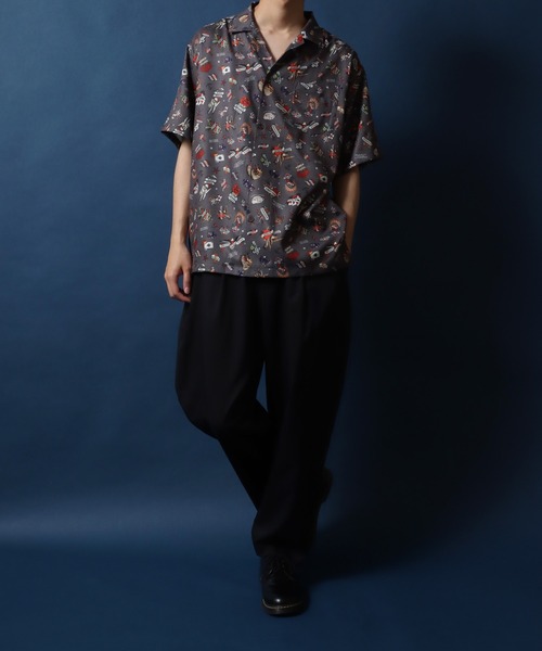 ANPAS（アンパス）の「2WAY Amunzen Total Pattern Print Oversized Open Collar Shirt/2WAY 梨地 総柄プリント オーバーサイズ  オープンカラーシャツ（シャツ/ブラウス・メンズ・グレー系その他/ブラウン系その他/ブルー系その他/グリーン系その他・M/L/LL）」の17枚目の写真