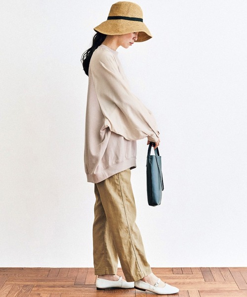 and myera（アンド マイラ）の「ａｎｄ　ｍｙｅｒａ　ベーシックじゃないトレーナー（スウェット・レディース・ベージュ/グレー・MEDIUM/LARGE/X-LARGE/SMALL）」の13枚目の写真