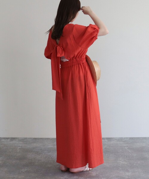 fredy emue（フレディエミュ）の「バックリボンワンピース（ワンピース・レディース・ブラック/カーキ/オレンジ・38/36）」の11枚目の写真