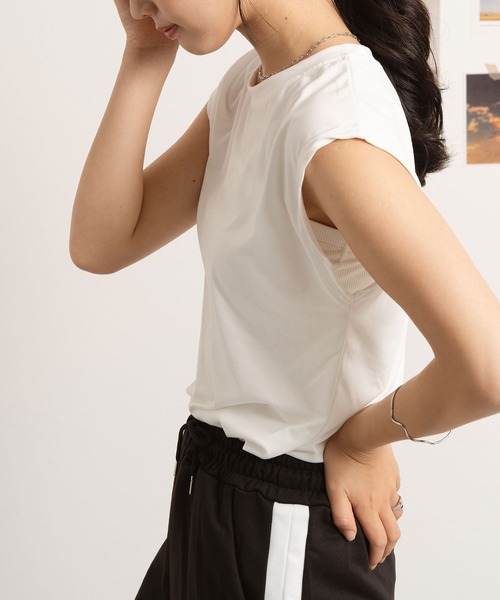 NinaetLina(ニナエリナ)の「クルーネックノースリーブカットソー(Tシャツ/カットソー・レディース・ベージュ/ブラック/ホワイト・FREE)」の16枚目の写真