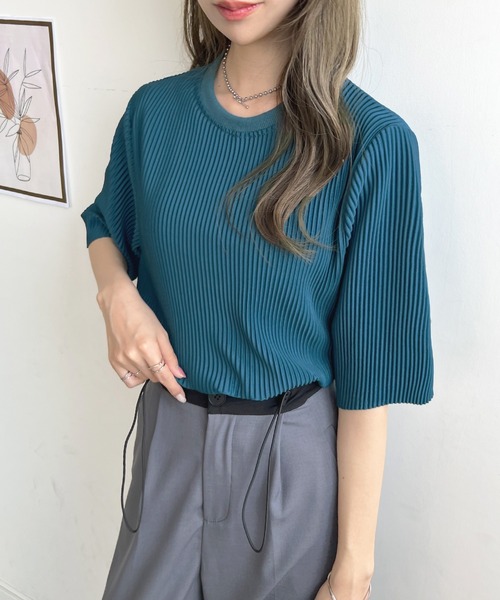 Futier land(フューティアランド)の「ラウンドネックプリーツトップス(Tシャツ/カットソー・レディース・キャメル/ブルー/グレー・FREE)」の4枚目の写真