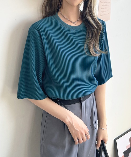 Futier land(フューティアランド)の「ラウンドネックプリーツトップス(Tシャツ/カットソー・レディース・キャメル/ブルー/グレー・FREE)」の6枚目の写真