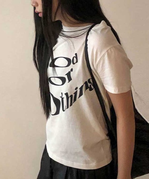 Vipoa（ヴィポア）の「フィットレタリングプリントTEE（Tシャツ/カットソー・レディース・ホワイト/ブラック・FREE）」の3枚目の写真