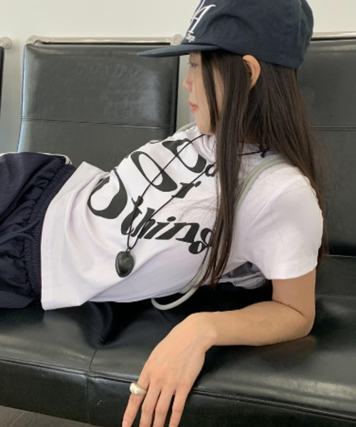 Vipoa（ヴィポア）の「フィットレタリングプリントTEE（Tシャツ/カットソー・レディース・ホワイト/ブラック・FREE）」の12枚目の写真