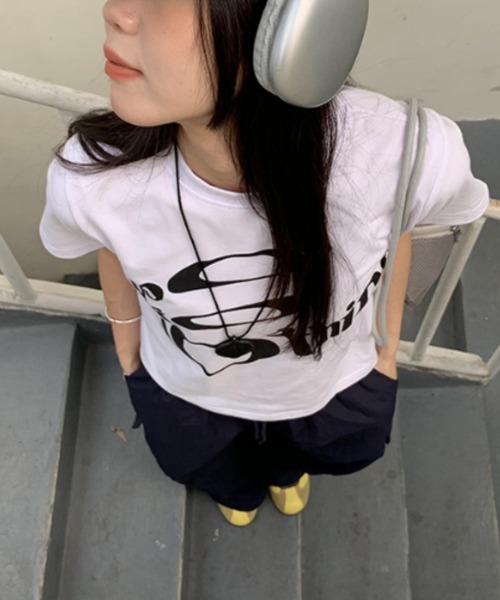 Vipoa（ヴィポア）の「フィットレタリングプリントTEE（Tシャツ/カットソー・レディース・ホワイト/ブラック・FREE）」の16枚目の写真
