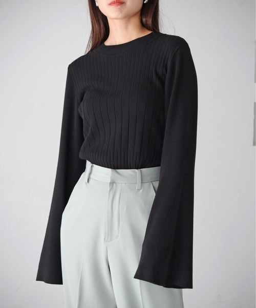 cheriella(シェリエラ)の「【cheriella】WEB限定ランダムリブベルスリーブニット WEB LIMITED RANDOM RIB BELL SLEEVE KNIT(ニット/セーター・レディース・アイボリー/ブラック/パープル/ブルー/ブラウン/ダークグレー・M)」の1枚目の写真