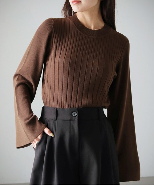 cheriella(シェリエラ)の「【cheriella】WEB限定ランダムリブベルスリーブニット WEB LIMITED RANDOM RIB BELL SLEEVE KNIT(ニット/セーター・レディース・アイボリー/ブラック/パープル/ブルー/ブラウン/ダークグレー・M)」の17枚目の写真