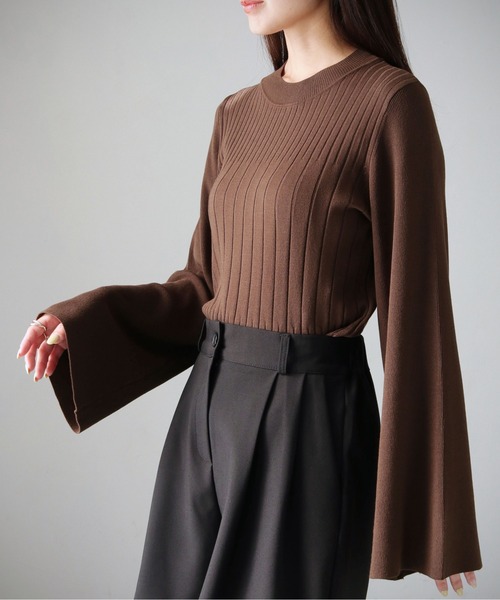 cheriella(シェリエラ)の「【cheriella】WEB限定ランダムリブベルスリーブニット WEB LIMITED RANDOM RIB BELL SLEEVE KNIT(ニット/セーター・レディース・アイボリー/ブラック/パープル/ブルー/ブラウン/ダークグレー・M)」の18枚目の写真