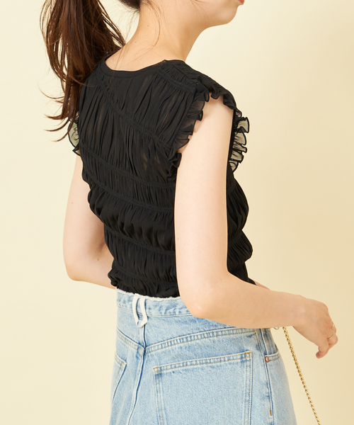 U by SPICK&SPAN（ユーバイスピックアンドスパン）の「シャーリングチュールトップス（シャツ/ブラウス・レディース・ホワイト/ブラック・FREE）」の3枚目の写真