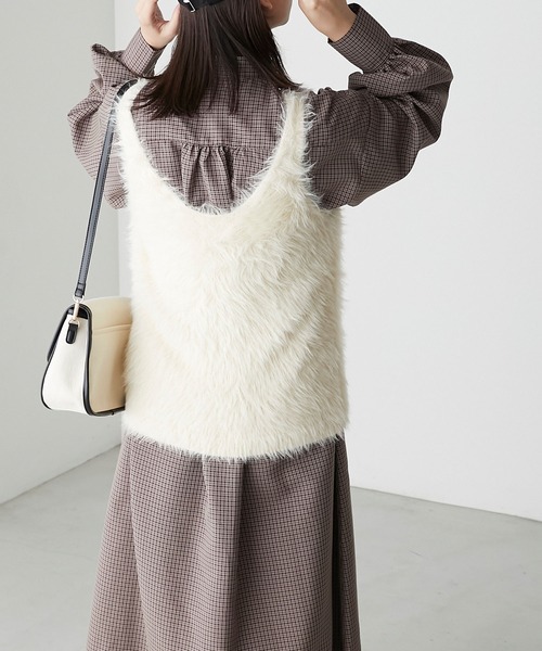 BONLECILL（ボンルシール）の「Vネック フェザーニットビスチェ