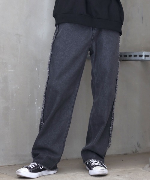 SITRY(シトリー)の「Wide Tapered side fringe Denim pants/ワイドテーパード サイドフリンジ デニム パンツ(デニムパンツ・メンズ・ブラック/ケミカルウォッシュ/インディゴブルー/ブラック系その他2/ブラック系その他・S/L/LL/M)」の22枚目の写真