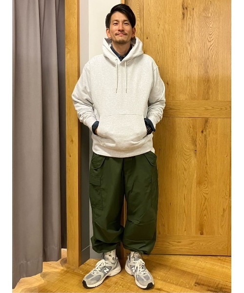 BACK NUMBER（バックナンバー）の「【BACK NUMBER】「15オンス」ヘビー裏毛スウェットパーカー（パーカー・メンズ・ライトグレー/ブラック/グリーン/イエロー/ダークグレー/オリーブ・XL/M/L/S）」の15枚目の写真