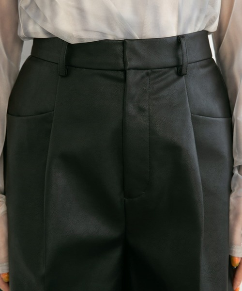 KBF（ケイビーエフ）の「デザインポケットタックショートパンツ（その他パンツ・レディース・ブラック/グレー/グリーン系その他/ブラック系その他・ONE）」の17枚目の写真