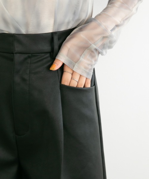 KBF（ケイビーエフ）の「デザインポケットタックショートパンツ（その他パンツ・レディース・ブラック/グレー/グリーン系その他/ブラック系その他・ONE）」の18枚目の写真