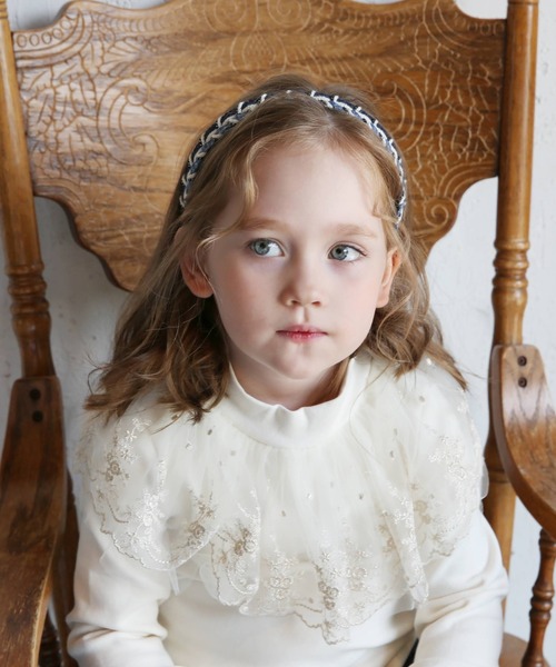 Rora（ローラ）の「イリリス トップス / レース 花 フワラー（Tシャツ/カットソー・キッズ・オフホワイト/ブラック・110/120/150/130/140/100）」の13枚目の写真