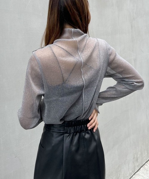 INGNI（イング）の「ラメチュールメロウトップス（その他トップス・レディース・シルバー/グレー/ブラック・M）」の12枚目の写真