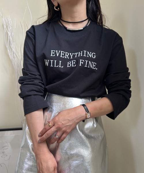 ULEULA(ウルア)の「ロゴT/プリントオーバーTシャツ(Tシャツ/カットソー・レディース・ホワイト/ブラック・FREE)」の1枚目の写真