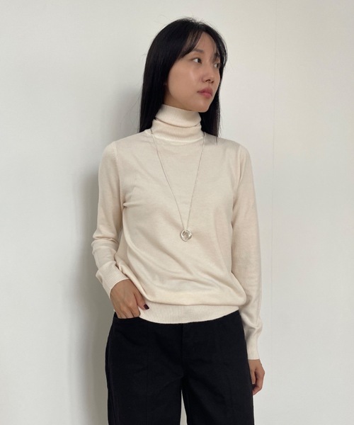 Didot.showroom（ディドット ショールーム）の「カシミヤブレンドベーシックタートルニット（ニット/セーター・レディース・レッド/ブラック/グレー/アイボリー/ネイビー・FREE）」の6枚目の写真