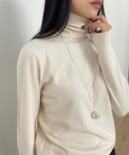 Didot.showroom（ディドット ショールーム）の「カシミヤブレンドベーシックタートルニット（ニット/セーター・レディース・レッド/ブラック/グレー/アイボリー/ネイビー・FREE）」の8枚目の写真