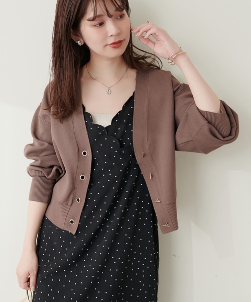 natural couture(ナチュラルクチュール)の「プチプラハトメバー釦カーディガン(カーディガン/ボレロ・レディース・モカ/グレイッシュベージュ/アイボリー/ブラック・FREE)」の6枚目の写真