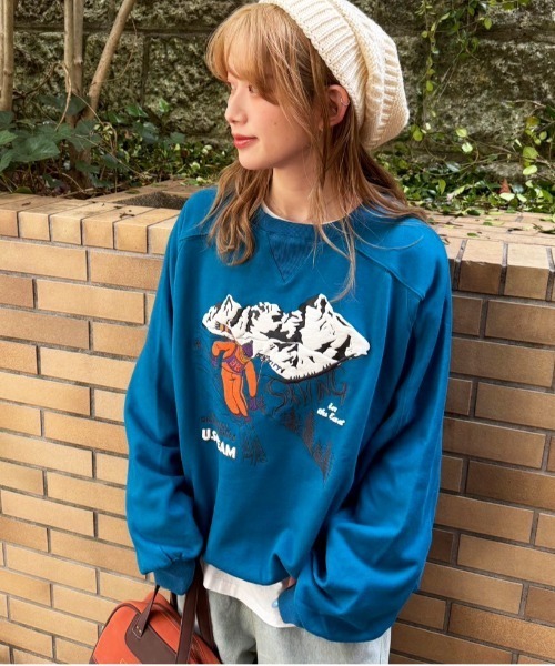 DOUBLE NAME（ダブルネーム）の「ALPEN SKINGプリントプルオーバー/ユニセックス可（スウェット・レディース・ブラック/ブルー/グレイッシュベージュ・FREE）」の3枚目の写真