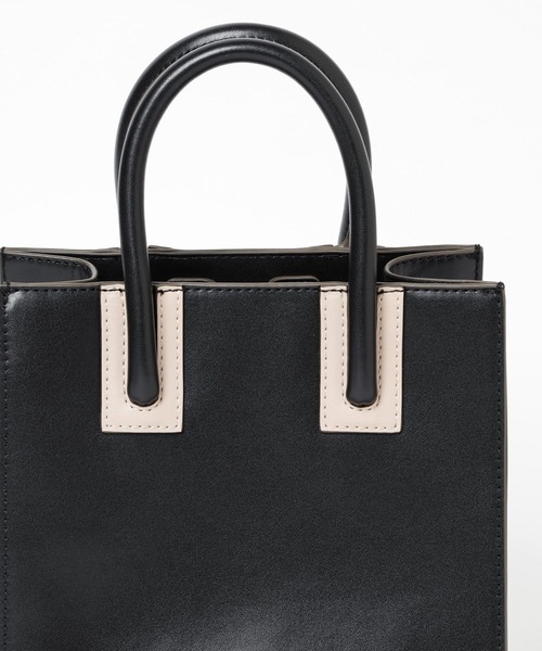 BAYFLOW（ベイフロー）の「ミニスクエアロゴテープショルダー（ショルダーバッグ・レディース・ブラック/グリーン系/ゴールド・FREE）」の7枚目の写真