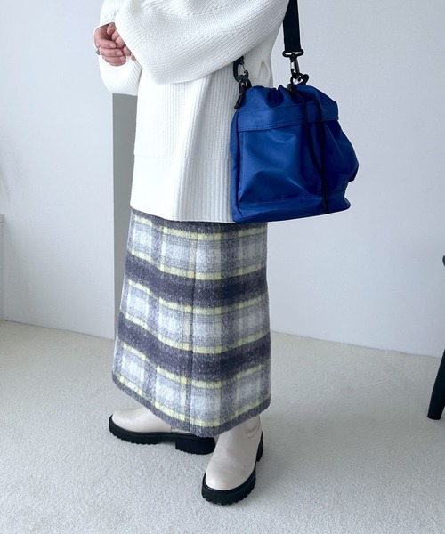 LEPSIM（レプシィム）の「2WAY巾着ショルダー　991884（ショルダーバッグ・レディース・ブルー/アイボリー/ブラック/ベージュ・ONE SIZE）」の20枚目の写真