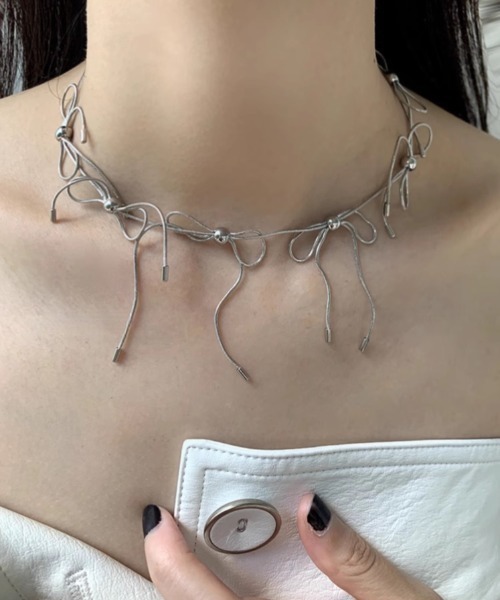 METALLIC RIBBON SILVER NECKLACE（ネックレス）｜Vipoa