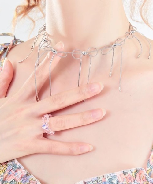 Vipoa（ヴィポア）の「METALLIC RIBBON SILVER NECKLACE（ネックレス・レディース・シルバー・FREE）」の14枚目の写真
