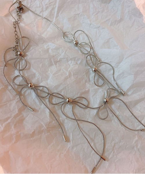 Vipoa（ヴィポア）の「METALLIC RIBBON SILVER NECKLACE（ネックレス・レディース・シルバー・FREE）」の8枚目の写真