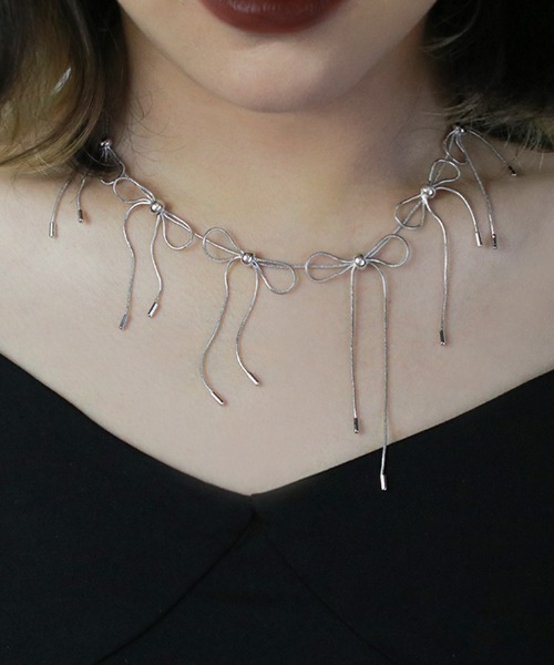 Vipoa（ヴィポア）の「METALLIC RIBBON SILVER NECKLACE（ネックレス・レディース・シルバー・FREE）」の15枚目の写真