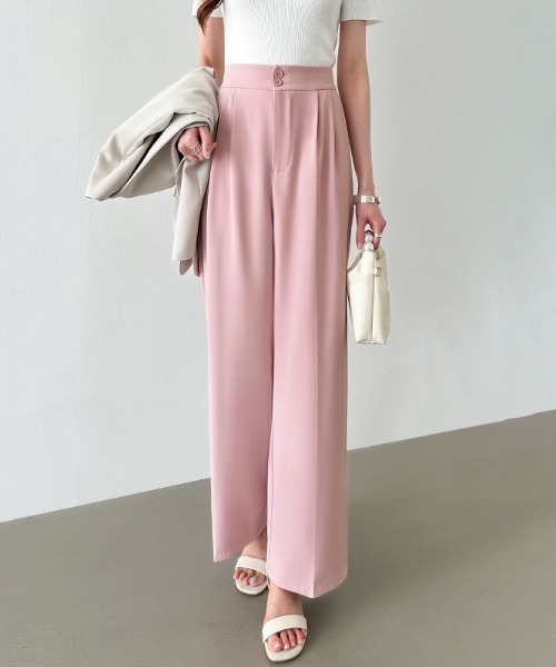 COCOMOMO（ココモモ）の「オンもオフもキレイみせ タックパンツ バックゴム セミワイド スラックス パンツ オフィス オケージョン（スラックス・レディース・ブラック/グリーン/ダークグレー/ピンク/イエロー/ベージュ/ブラウン・M/L/XL/S）」の7枚目の写真