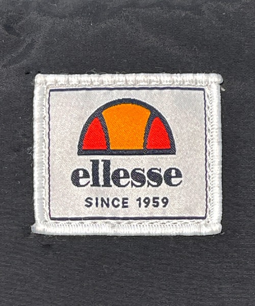 ellesse（エレッセ）の「ellesse エレッセ 2WAY 肩掛け 斜め掛け 半月型 内ポケット付き ナイロン ショルダーバッグ（ショルダーバッグ・レディース・グレー/ブラック・FREE）」の5枚目の写真
