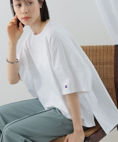 Ray BEAMS（レイビームス）の「Champion × Ray BEAMS / 別注 ショート スリーブ Tシャツ（Tシャツ/カットソー・レディース・ホワイト/ブラック/サックスブルー/クリーム・MEDIUM）」の16枚目の写真