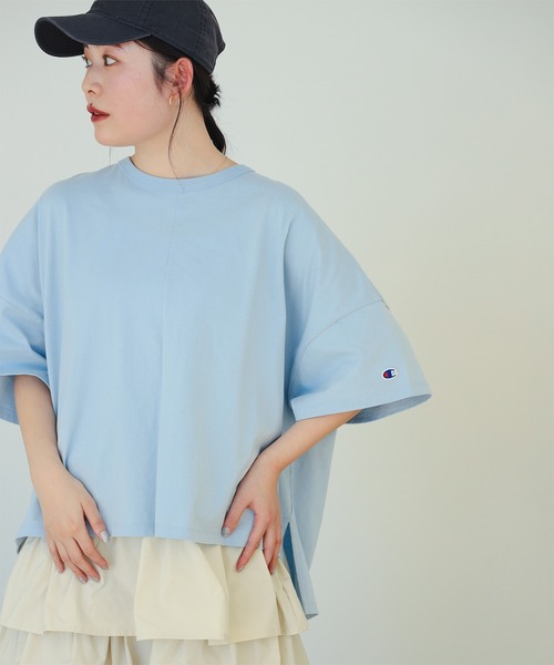 Ray BEAMS（レイビームス）の「Champion × Ray BEAMS / 別注 ショート スリーブ Tシャツ（Tシャツ/カットソー・レディース・ホワイト/ブラック/サックスブルー/クリーム・MEDIUM）」の4枚目の写真