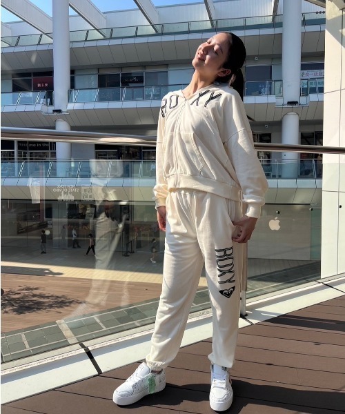 ROXY(ロキシー)の「JIVY PANTS/ロキシーサイドブランドロゴプリントリラックススウェットパンツ(スウェットパンツ・レディース・ホワイト/レッド/ブラック・LARGE/MEDIUM/SMALL/X-LARGE)」の12枚目の写真