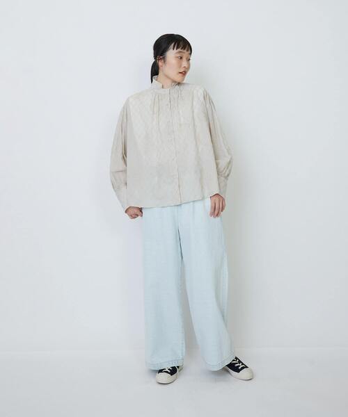 LOISIR（ロワズィール）の「コットンボイルキルティング風刺繍シャツ 