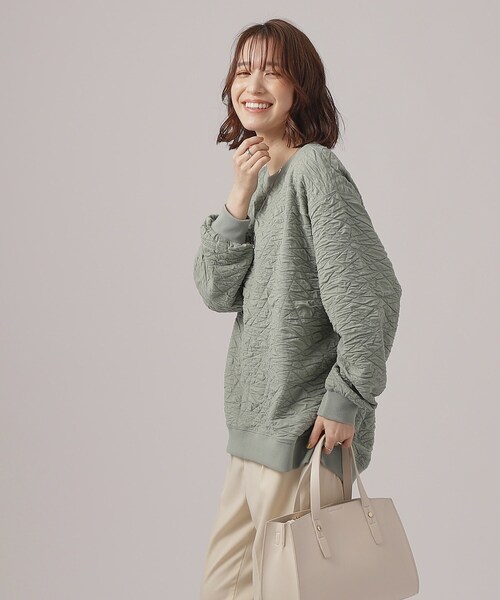 SHOO・LA・RUE（シューラルー）の「◆ぽこぽこルーズジャカードトップス（Tシャツ/カットソー・レディース・ライトブルー/オフホワイト/ネイビー/グリーン・00）」の5枚目の写真