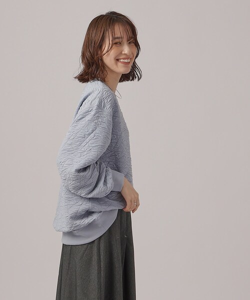 SHOO・LA・RUE（シューラルー）の「◆ぽこぽこルーズジャカードトップス（Tシャツ/カットソー・レディース・ライトブルー/オフホワイト/ネイビー/グリーン・00）」の14枚目の写真