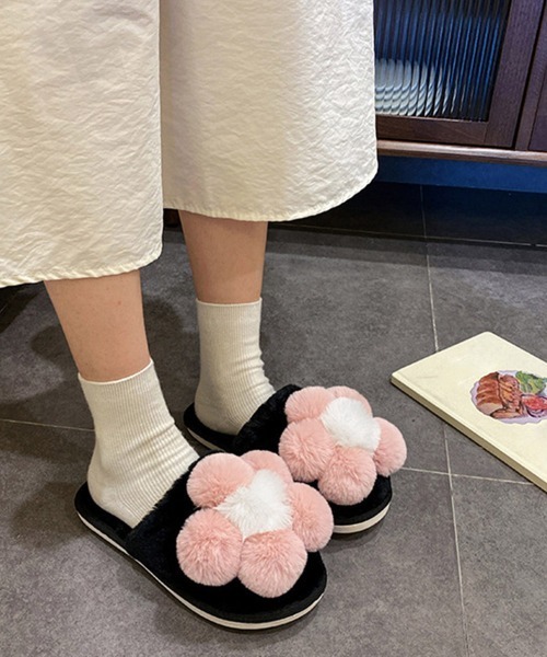 Miniministore(ミニミニストア)の「ファースリッパ 可愛い ルームシューズ(サンダル・レディース・ブラック/ブルーグレー/アイボリー/イエロー/ピンク・S/M/L)」の12枚目の写真