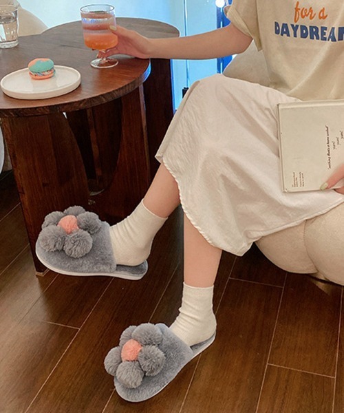 Miniministore(ミニミニストア)の「ファースリッパ 可愛い ルームシューズ(サンダル・レディース・ブラック/ブルーグレー/アイボリー/イエロー/ピンク・S/M/L)」の15枚目の写真