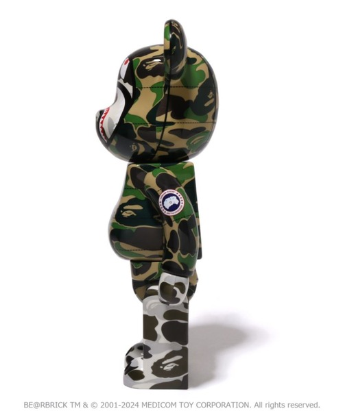 A BATHING APE（アベイシングエイプ）の「BAPE X CANADA GOOSE BE@RBRICK 100% & 400% M ...