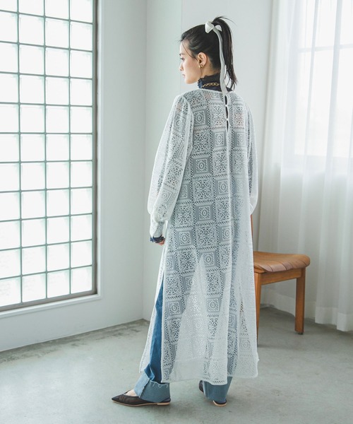 bohmal（ボマール）の「クロシェレースボリュームスリーブロングワンピース（ワンピース・レディース・ホワイト/ブラック・MEDIUM）」の4枚目の写真