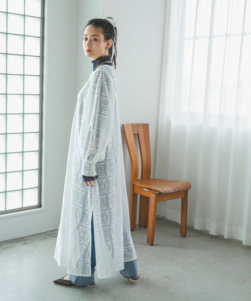 bohmal（ボマール）の「クロシェレースボリュームスリーブロングワンピース（ワンピース・レディース・ホワイト/ブラック・MEDIUM）」の5枚目の写真