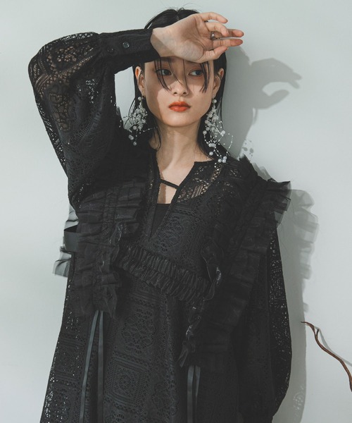 bohmal（ボマール）の「クロシェレースボリュームスリーブロングワンピース（ワンピース・レディース・ホワイト/ブラック・MEDIUM）」の15枚目の写真