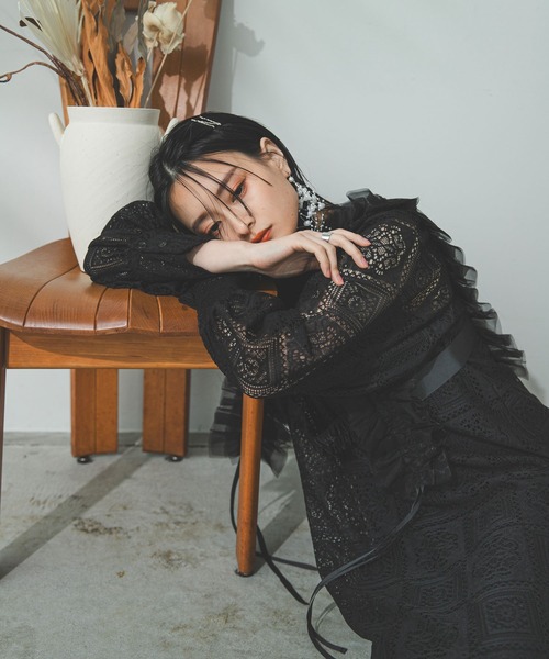 bohmal（ボマール）の「クロシェレースボリュームスリーブロングワンピース（ワンピース・レディース・ホワイト/ブラック・MEDIUM）」の19枚目の写真