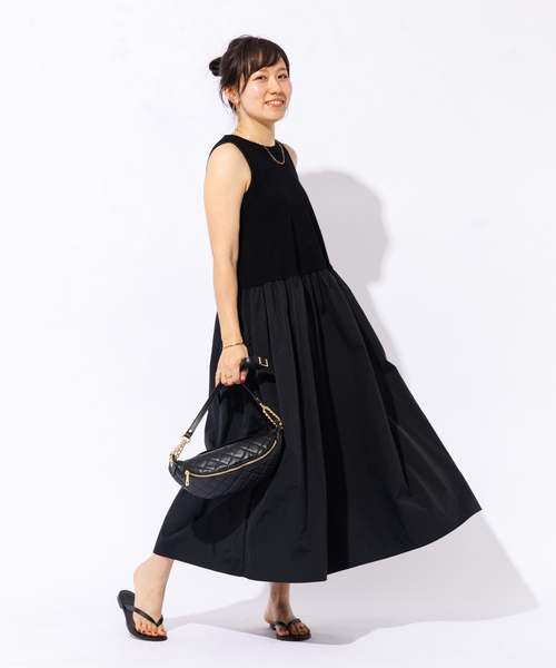 Rouge vif（ルージュヴィフ）の「【一部店舗限定】ウエストギャザー切替 アメスリ マキシワンピース（ワンピース・レディース・ブルー/ブラック・フリー）」の16枚目の写真