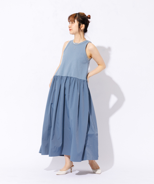 Rouge vif（ルージュヴィフ）の「【一部店舗限定】ウエストギャザー切替 アメスリ マキシワンピース（ワンピース・レディース・ブルー/ブラック・フリー）」の19枚目の写真