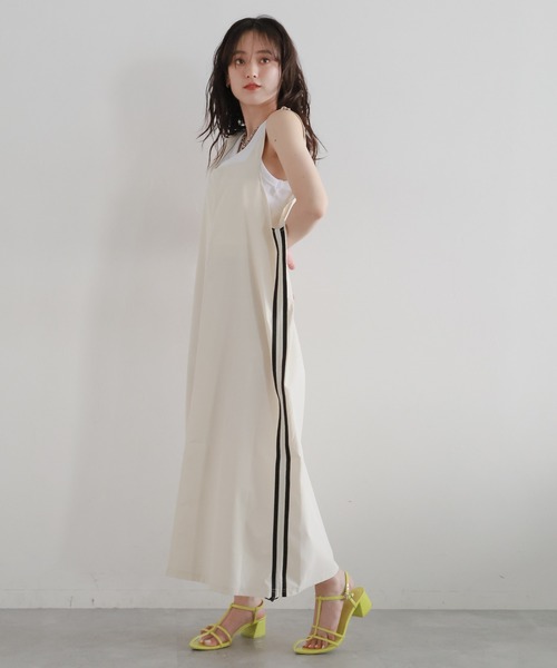 RAGEBLUE（レイジブルー）の「サイドライン/トラックシャーリングジャンスカ（ジャンパースカート・レディース・ホワイト/ライトブルー/ブラック・FREE）」の2枚目の写真