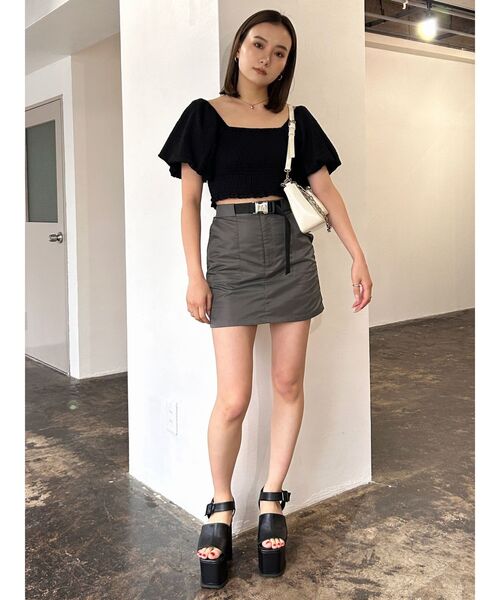 EMODA（エモダ）の「ベルトボックスミニスカート（スカート・レディース・グレー/ブラック/ベージュ・SMALL/MEDIUM）」の16枚目の写真